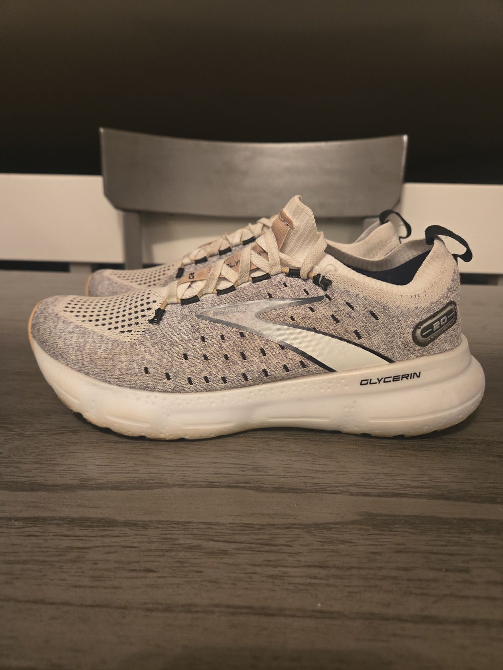 Brooks Glycerin Lightweight Knit Running Shoe - White/Gray